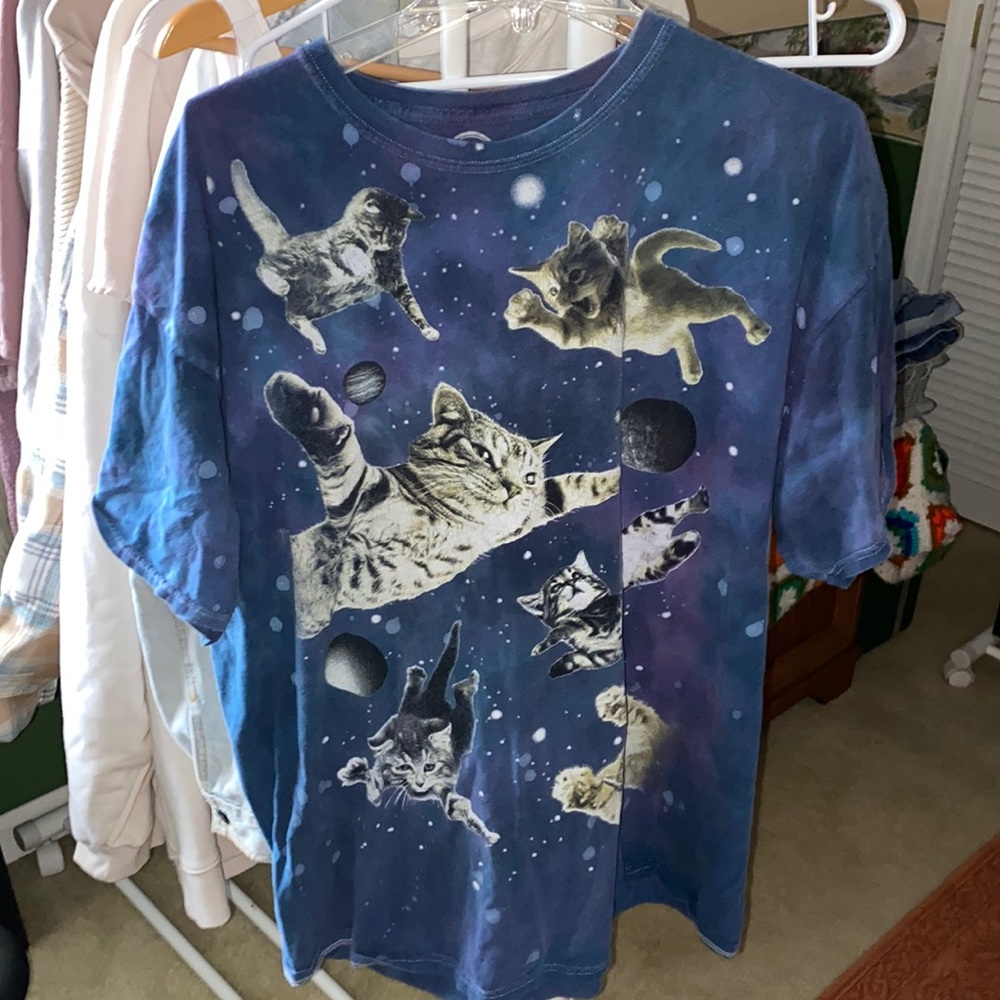 galaxy cat shirt 💫